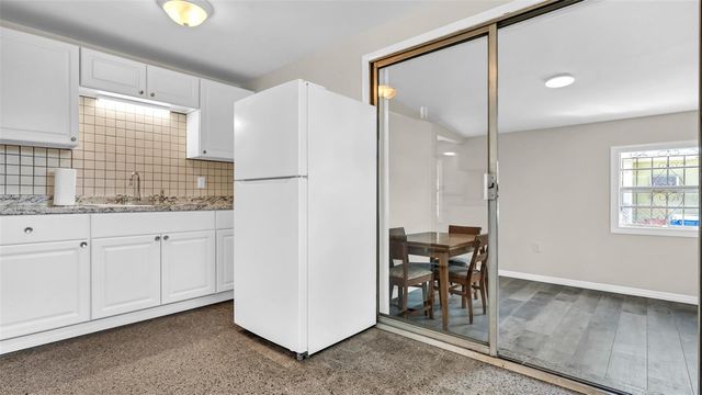 5609 GOLDEN DRIVE, Tampa, FL 33634