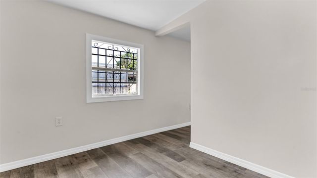5609 GOLDEN DRIVE, Tampa, FL 33634