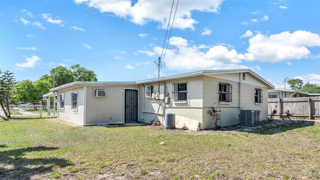 5609 GOLDEN DRIVE, Tampa, FL 33634