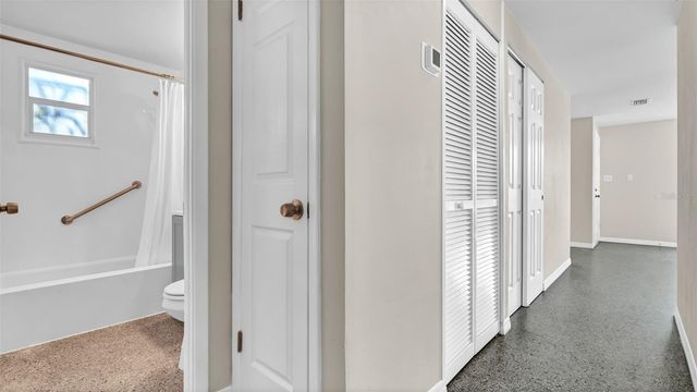 5609 GOLDEN DRIVE, Tampa, FL 33634