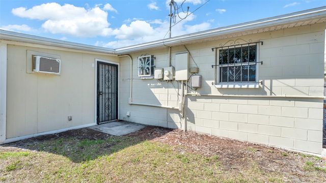 5609 GOLDEN DRIVE, Tampa, FL 33634