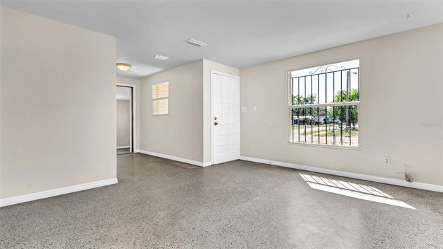 5609 GOLDEN DRIVE, Tampa, FL 33634