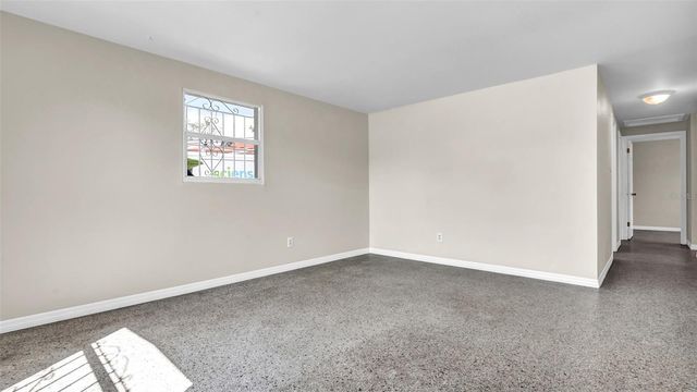 5609 GOLDEN DRIVE, Tampa, FL 33634