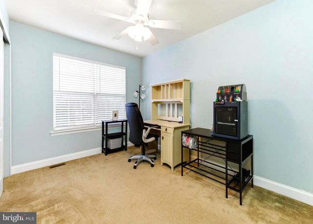 325 WINDSOR RD, Mullica Hill, NJ 08062