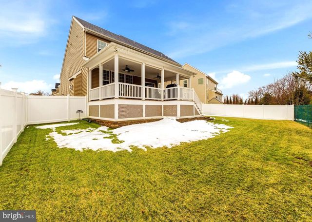 325 WINDSOR RD, Mullica Hill, NJ 08062