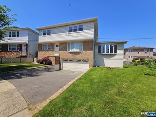 22 Kennedy Court 2, Lyndhurst, NJ 07071