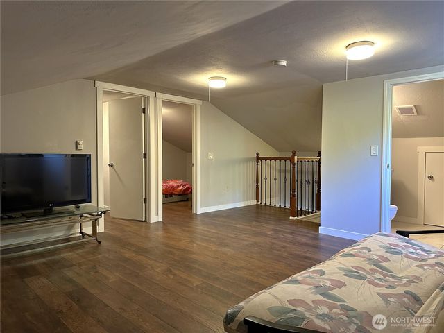 161 E Forest Drive, Belfair, WA 98528