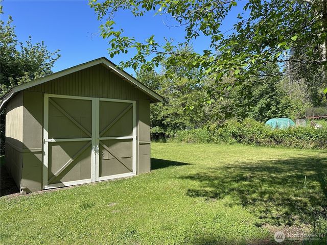 161 E Forest Drive, Belfair, WA 98528