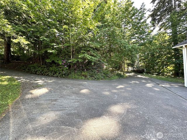 161 E Forest Drive, Belfair, WA 98528