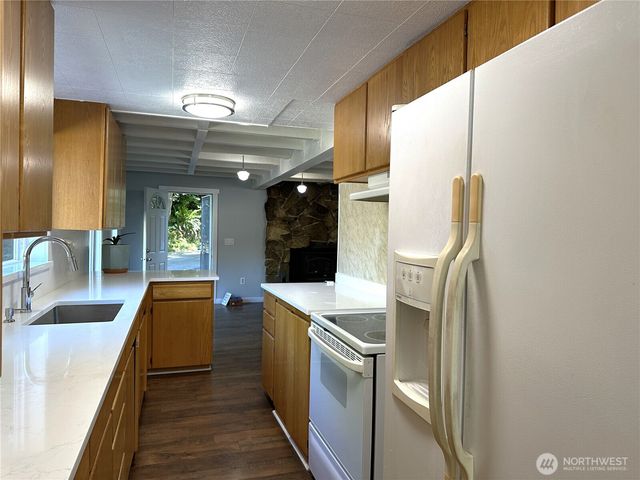 161 E Forest Drive, Belfair, WA 98528