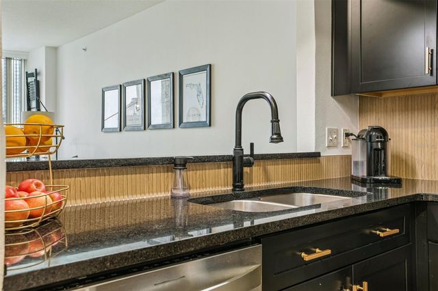 322 E CENTRAL BOULEVARD 806, Orlando, FL 32801