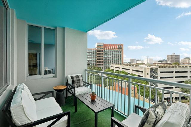 322 E CENTRAL BOULEVARD 806, Orlando, FL 32801