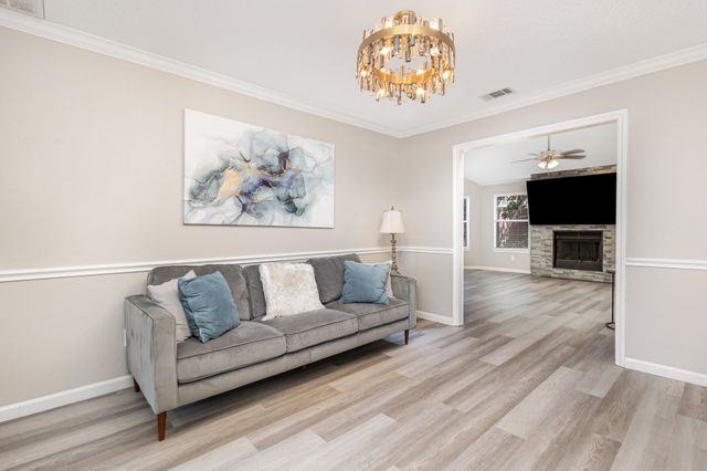 327 Trees Drive, Cedar Hill, TX 75104