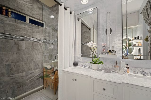 5677 Garriga Drive, Las Vegas, NV 89135