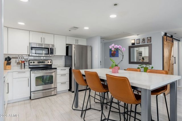 7950 E CAMELBACK Road 704, Scottsdale, AZ 85251