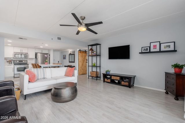 7950 E CAMELBACK Road 704, Scottsdale, AZ 85251
