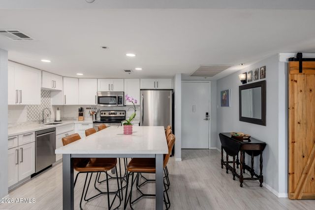 7950 E CAMELBACK Road 704, Scottsdale, AZ 85251