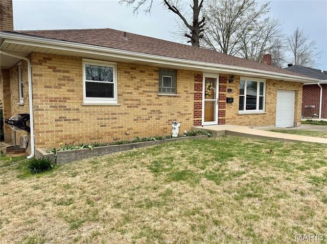 9133 Kit Drive, St Louis, MO 63123