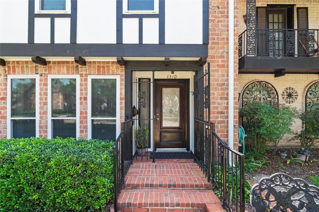1310 Country Place Drive, Houston, TX 77079