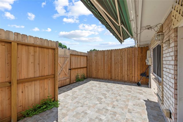 1310 Country Place Drive, Houston, TX 77079