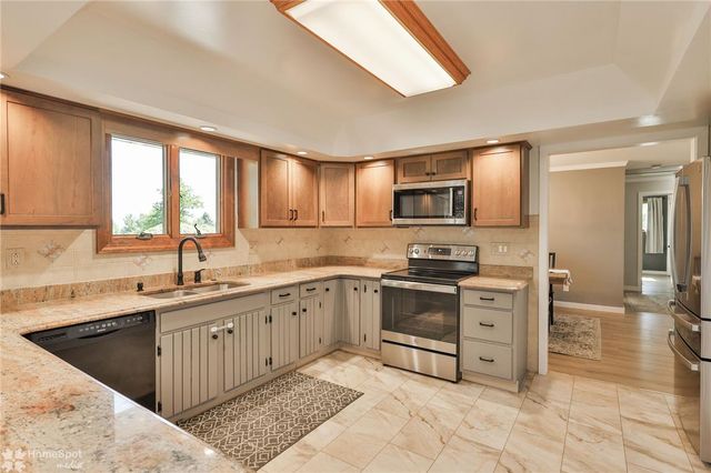 6124 Hilltop Road, Upper Macungie Twp, PA 18069