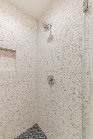 9148 Clearlake Drive, Dallas, TX 75225