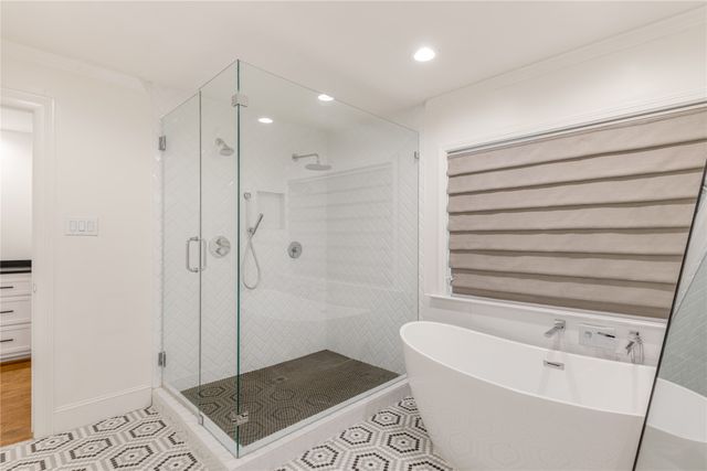 9148 Clearlake Drive, Dallas, TX 75225