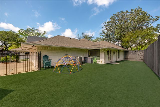 9148 Clearlake Drive, Dallas, TX 75225