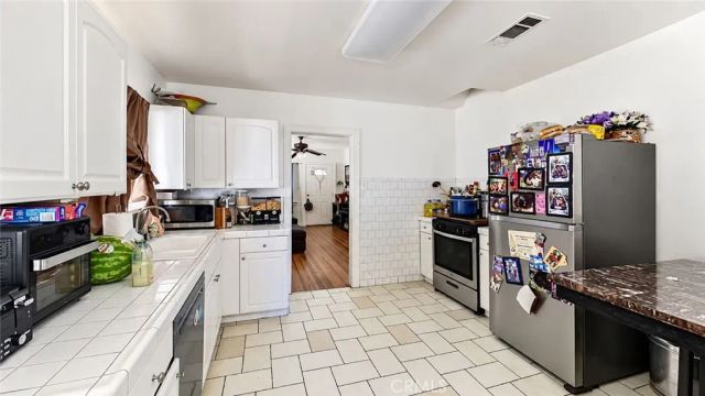 1707 E Poinsettia Street, Long Beach, CA 90805