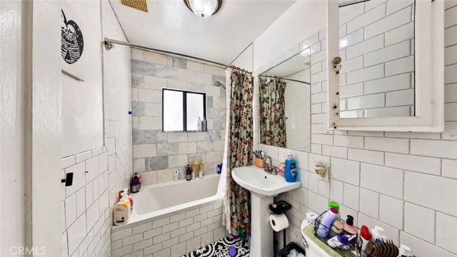 1707 E Poinsettia Street, Long Beach, CA 90805