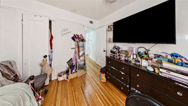 1707 E Poinsettia Street, Long Beach, CA 90805