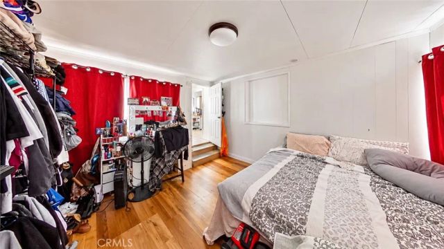 1707 E Poinsettia Street, Long Beach, CA 90805