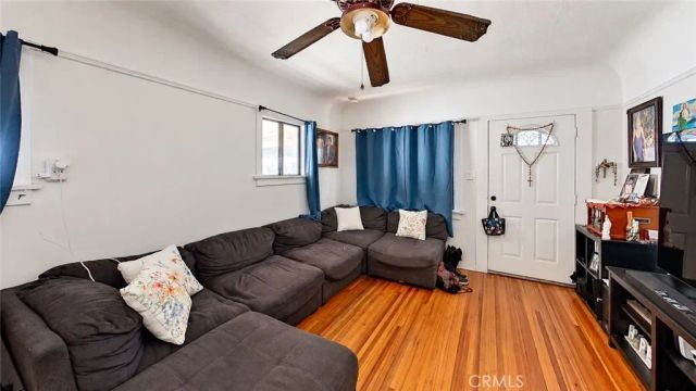 1707 E Poinsettia Street, Long Beach, CA 90805
