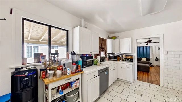 1707 E Poinsettia Street, Long Beach, CA 90805
