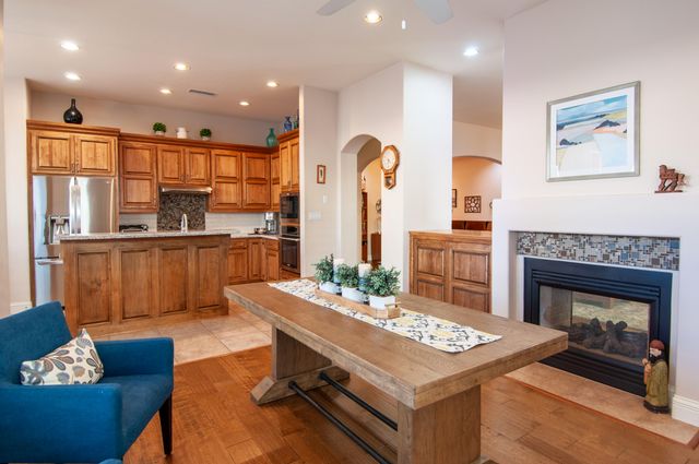 6128 Purple Aster Lane NE, Albuquerque, NM 87111