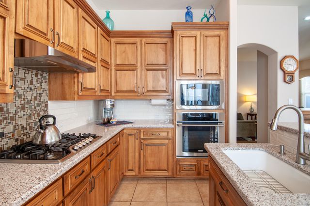 6128 Purple Aster Lane NE, Albuquerque, NM 87111