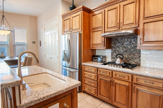 6128 Purple Aster Lane NE, Albuquerque, NM 87111