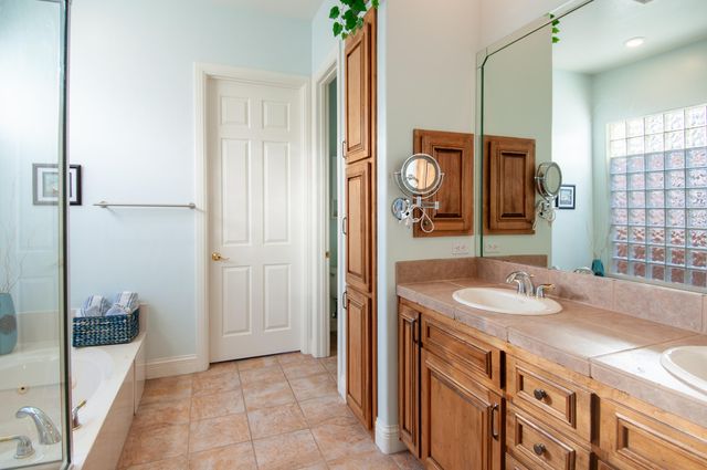 6128 Purple Aster Lane NE, Albuquerque, NM 87111