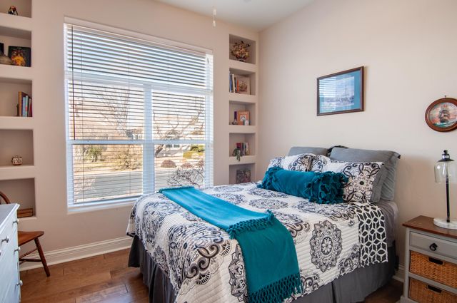 6128 Purple Aster Lane NE, Albuquerque, NM 87111