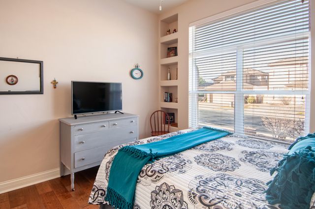 6128 Purple Aster Lane NE, Albuquerque, NM 87111