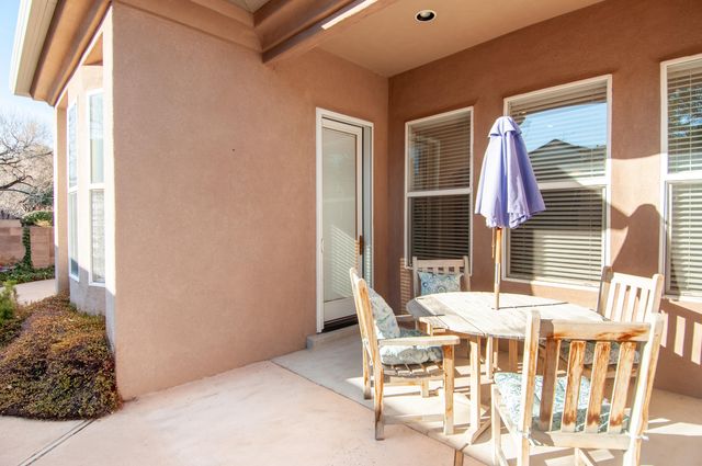 6128 Purple Aster Lane NE, Albuquerque, NM 87111