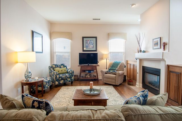 6128 Purple Aster Lane NE, Albuquerque, NM 87111