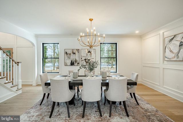 1427 SUGARTOWN RD, Berwyn, PA 19312