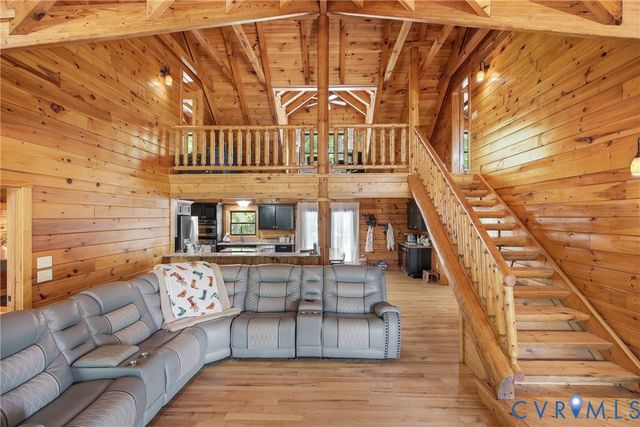 8401 Hicks Island Rd, Lanexa, VA 23089