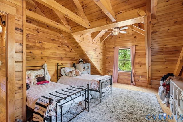8401 Hicks Island Rd, Lanexa, VA 23089