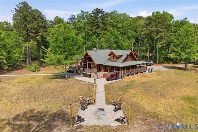 8401 Hicks Island Rd, Lanexa, VA 23089