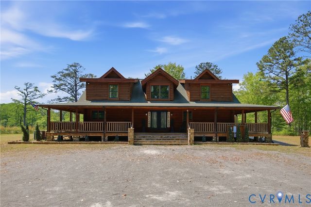 8401 Hicks Island Rd, Lanexa, VA 23089