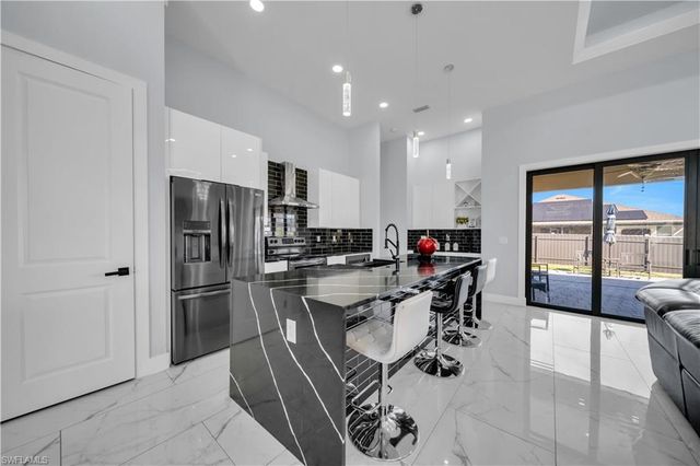 1401 NW 1st ST, Cape Coral, FL 33993