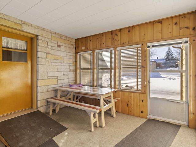 5701 W Stack DRIVE, Milwaukee, WI 53219