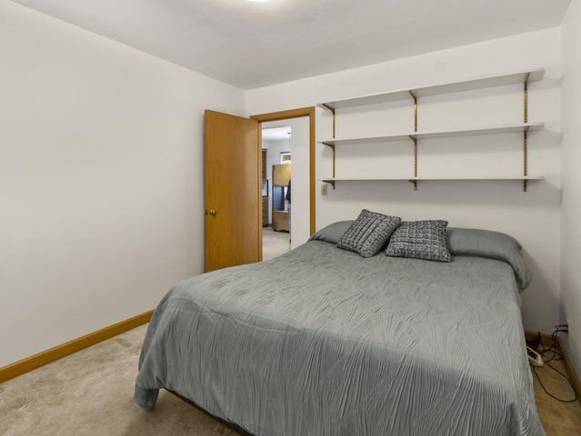 5701 W Stack DRIVE, Milwaukee, WI 53219